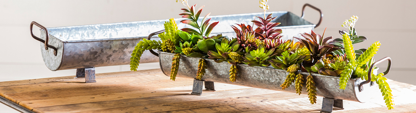 Pots, Planters & Accessories