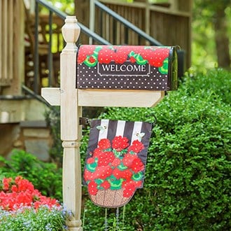 Post Huggers & Mailbox Covers